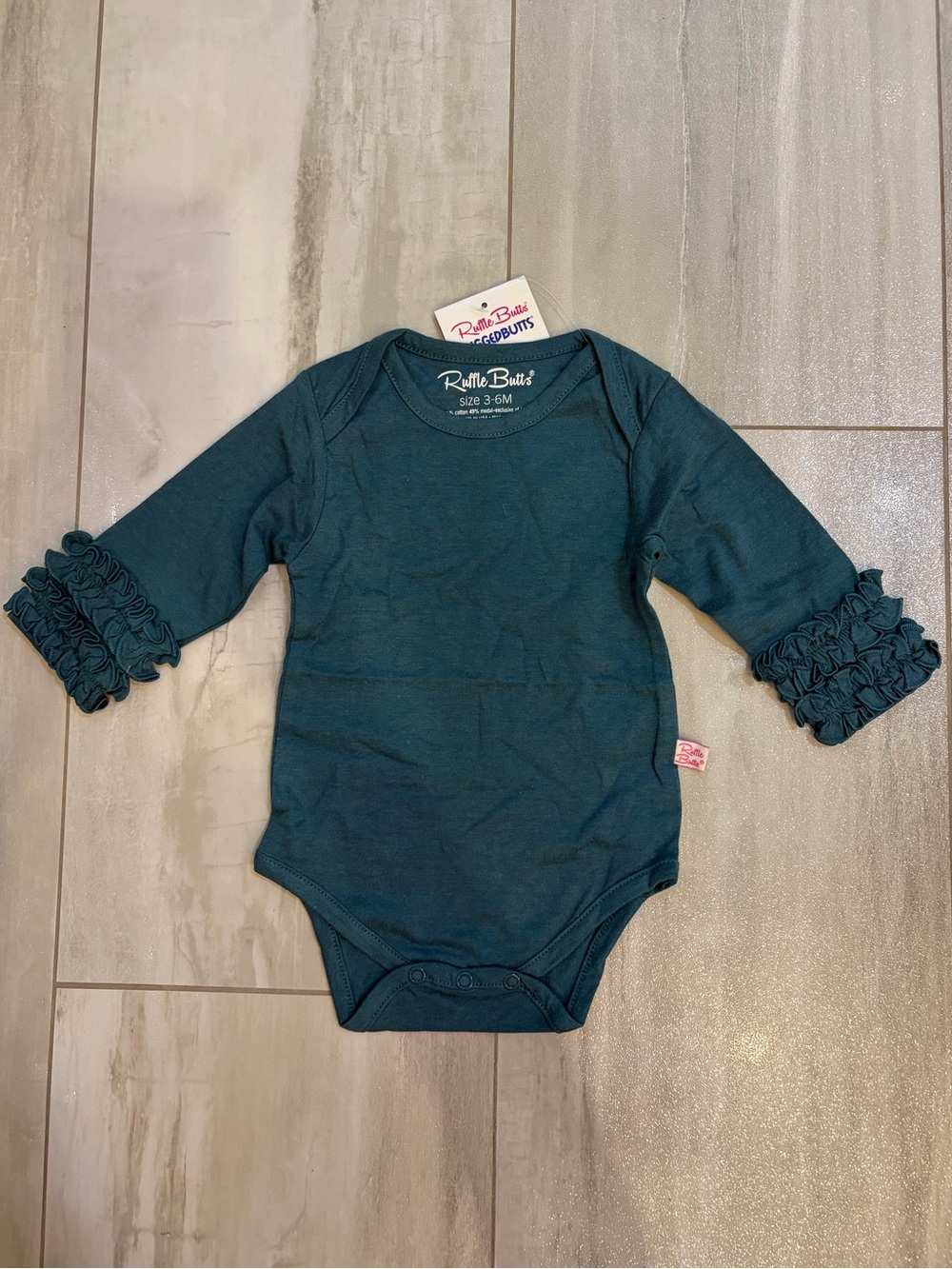NWT RuffleButts Twilight Long Sleeve Basic Ruffle Layering Bodysuit, girls 3-6M